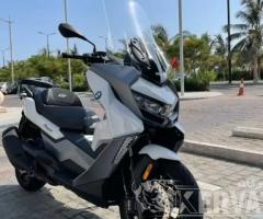 سكوتر BMW C400 GT بحالة الوكالة