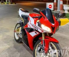 ريس هوندا 600 - 1