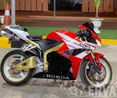 ريس هوندا 600 - 2